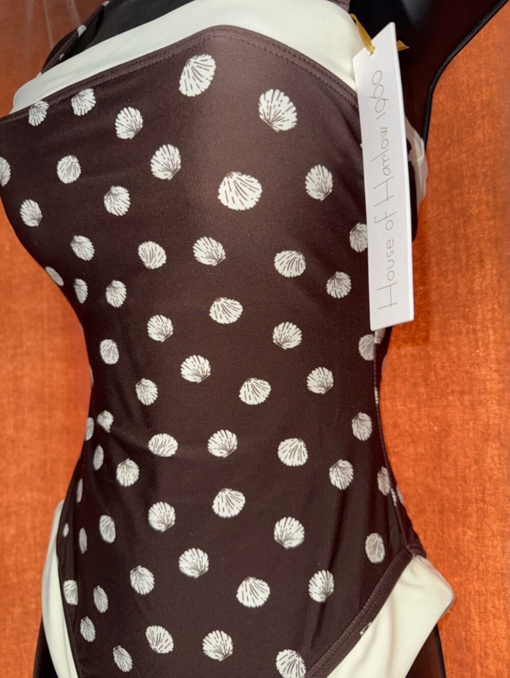 $188 NWT House of Harlow Timeless Retro Seashell Swimwear One Piece Bathong Suit - Picture 7 of 8